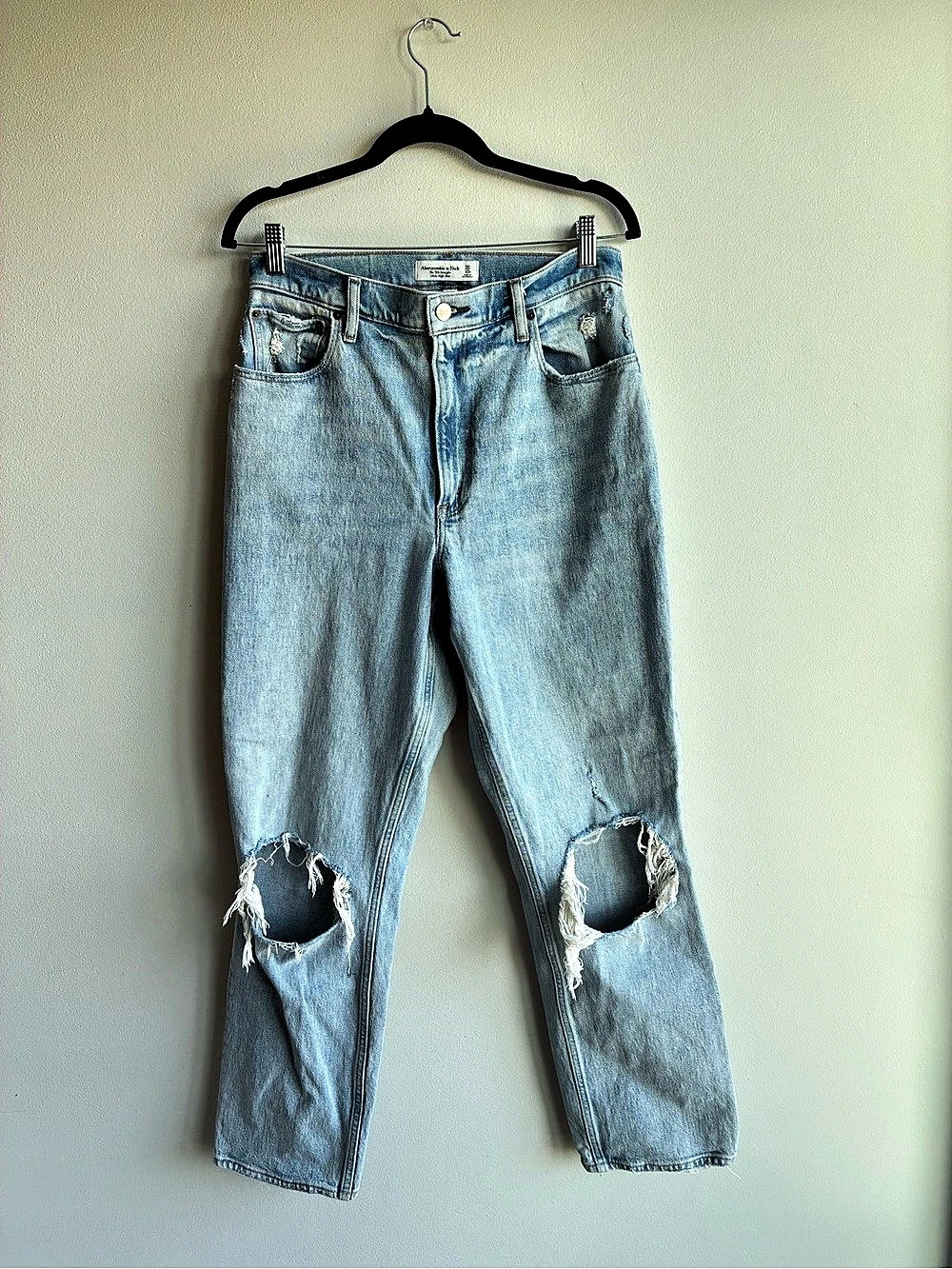 Abercrombie & Fitch Ultra High Rise Ankle Straight Jeans Distressed Straight Leg